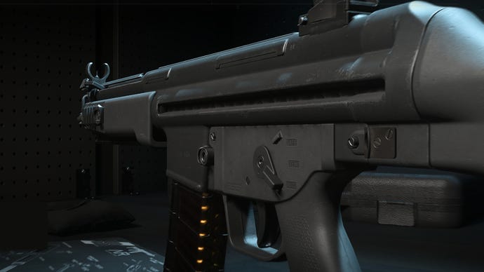 Modern Warfare 2 screenshot showing the Lachmann-556 assault rifle close up.